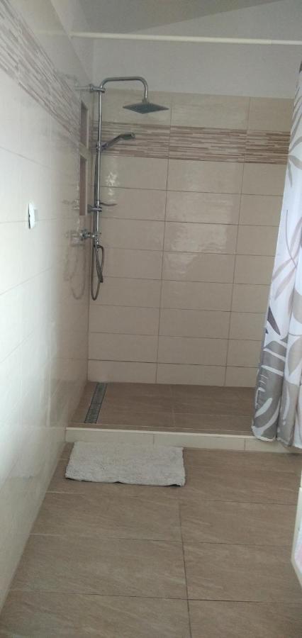 Gecko Apartment Рийека Екстериор снимка